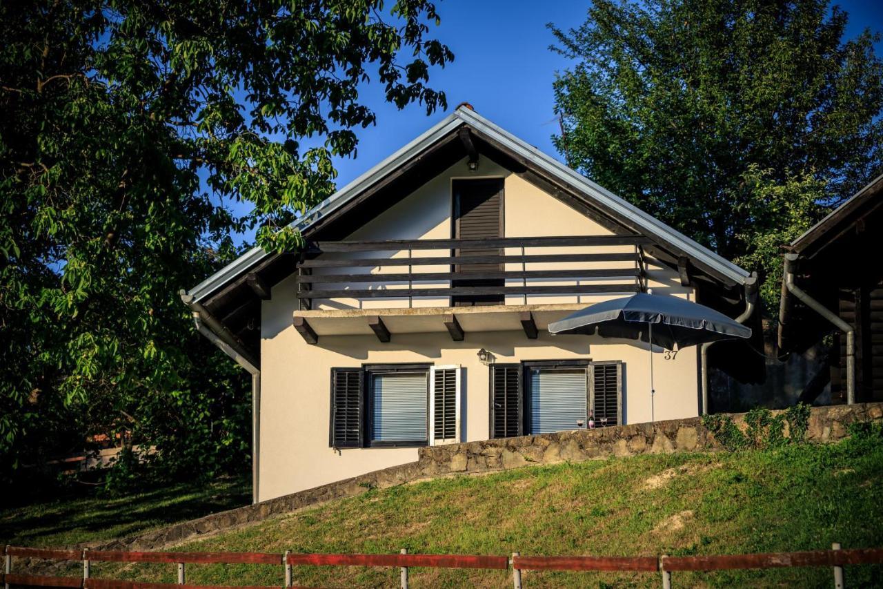Kuca Za Odmor, Ferienhaus, Holiday Home Rugas Orahovica Exterior photo